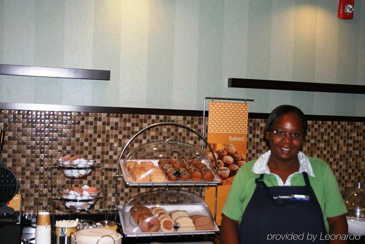 Hampton Inn Anderson/Alliance Business Park Restoran gambar